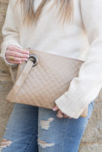 Load image into Gallery viewer, Quilted Wristlet Clutch