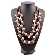 Load image into Gallery viewer, Chunky Pearl Necklace